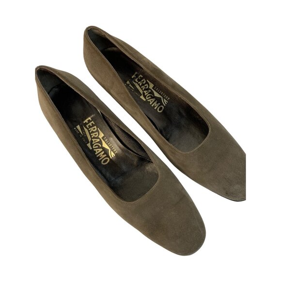 Ferragamo Green Suede Low Chunky Heel Shoes Size 7.5B  Italy 7439 Career EUC - Picture 2 of 10